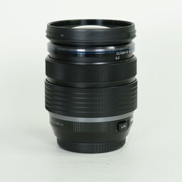 OLYMPUS M.ZUIKO DIGITAL ED 12-40mm F2.8 PRO OLYMPUS M.ZUIKO DIGITAL ED 12-40mm F2.8 PRO