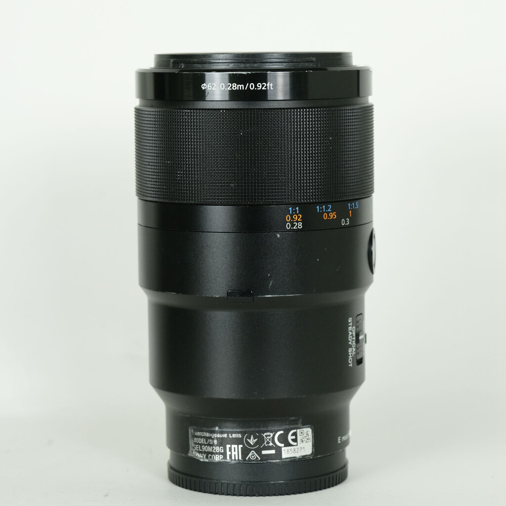 SONY FE 90mm F2.8 Macro G OSS SEL90M28G SONY FE 90mm F2.8 Macro G OSS SEL90M28G