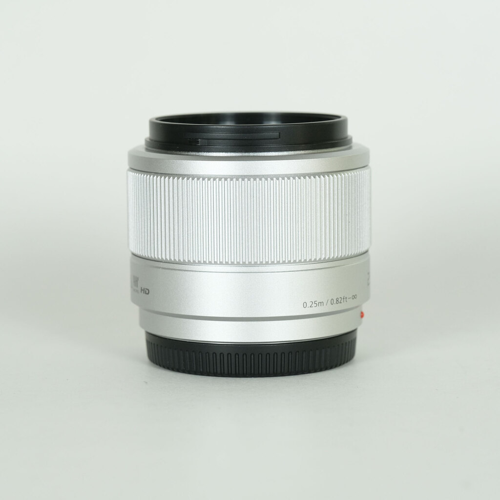 Panasonic LUMIX G 25mm F1.7 ASPH.の出品 | ONE SCENE（ワンシーン）