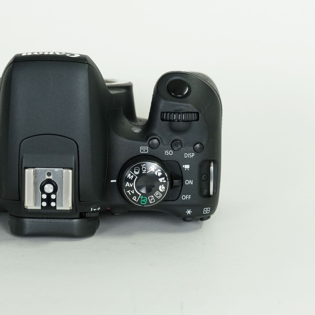 Canon EOS Kiss X9i