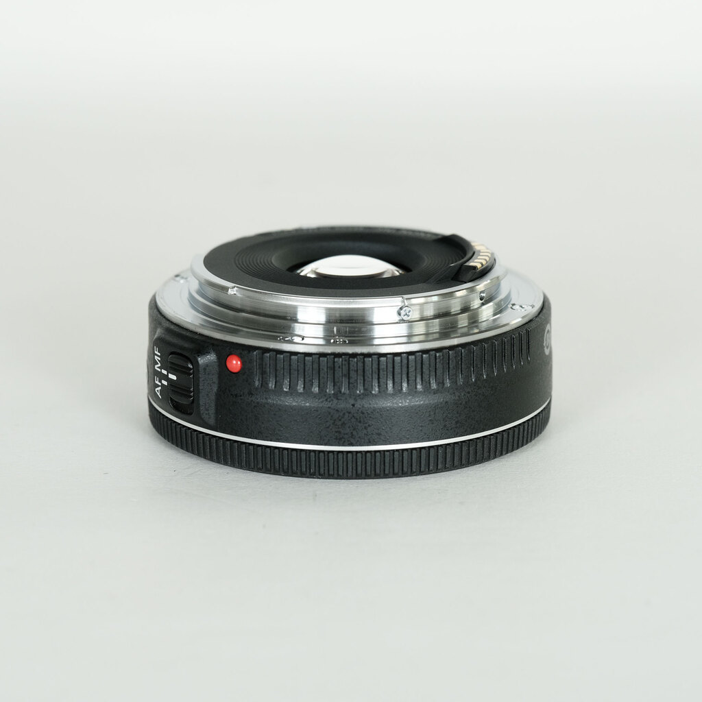 Canon EF40mm F2.8 STM