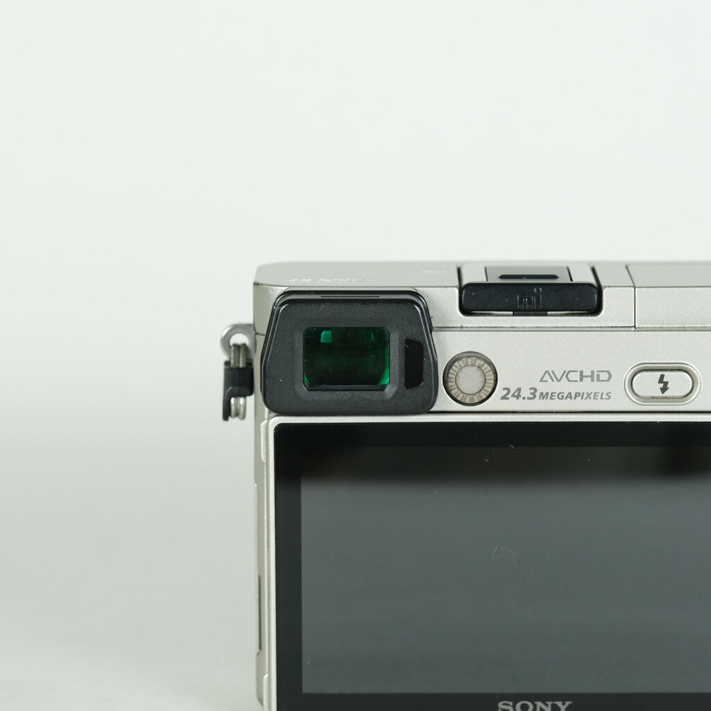 SONY α6000（ILCE-6000）の出品 | ONE SCENE（ワンシーン）