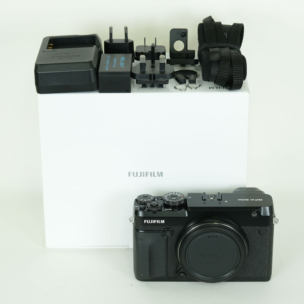 FUJIFILM GFX 50R