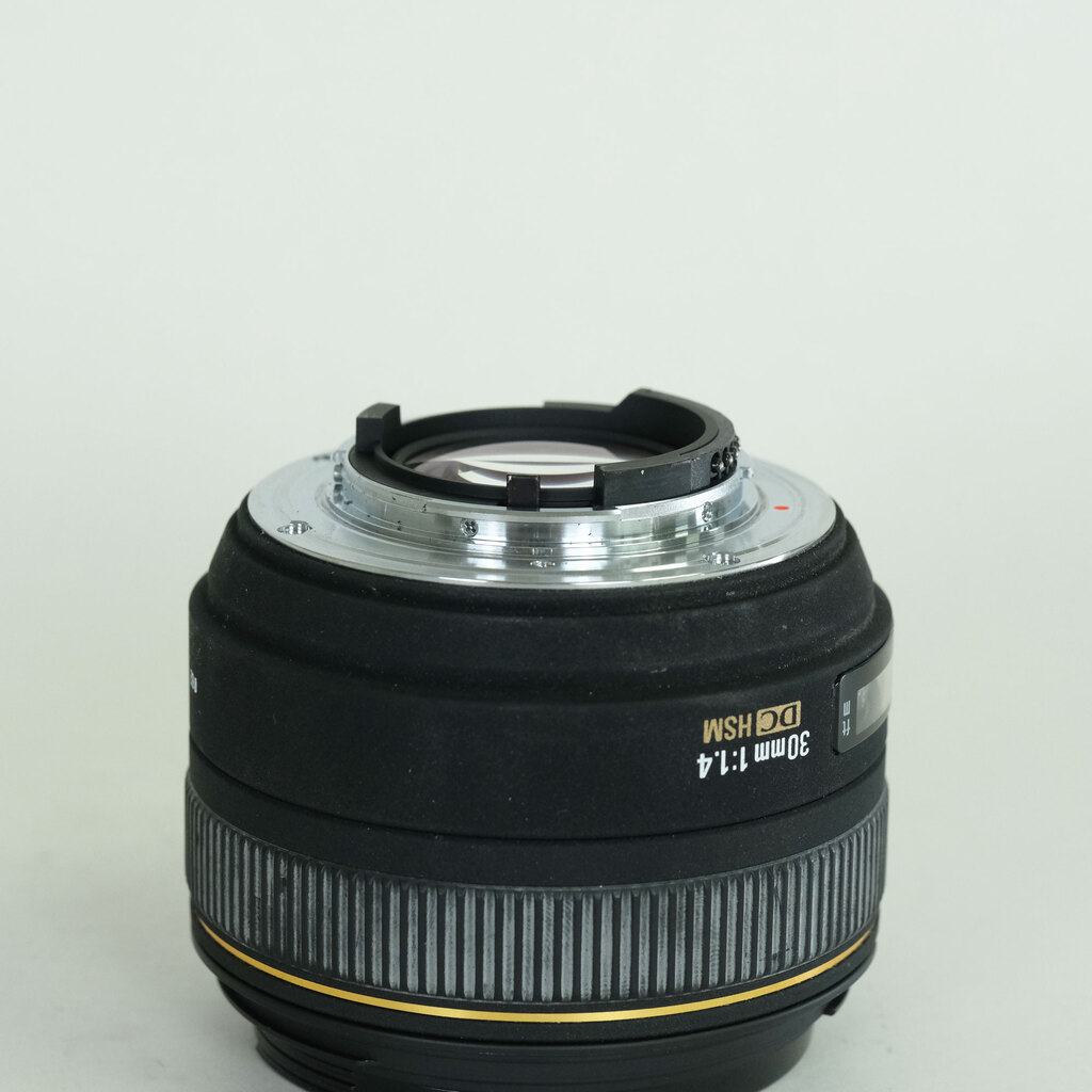 SIGMA 30mm F1.4EX DC HSM (ニコンF用)