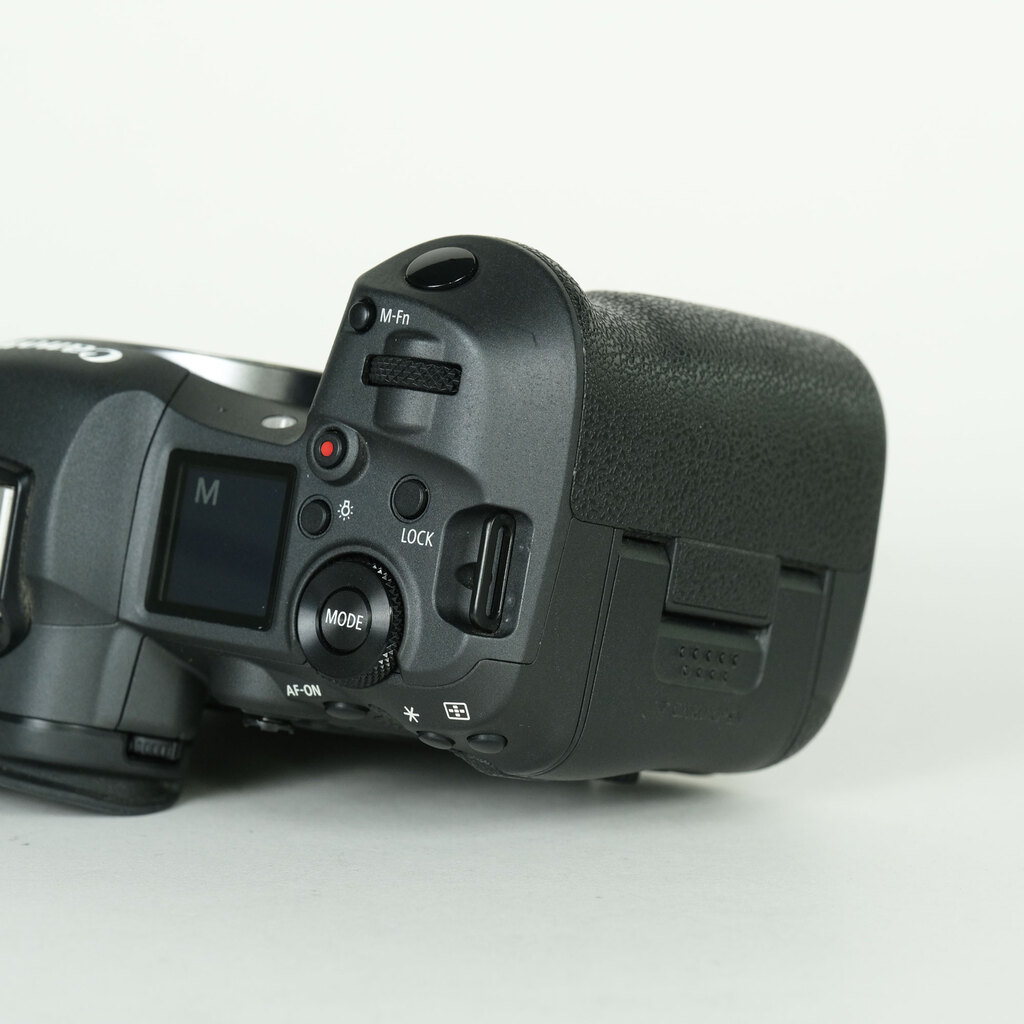 Canon EOS R5 Canon EOS R5