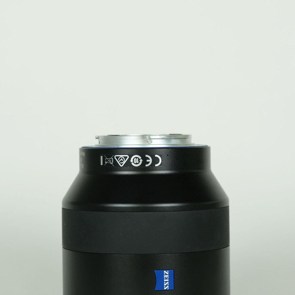 Carl Zeiss Batis 1.8/85 [ソニーE用]の出品 | ONE SCENE（ワンシーン）
