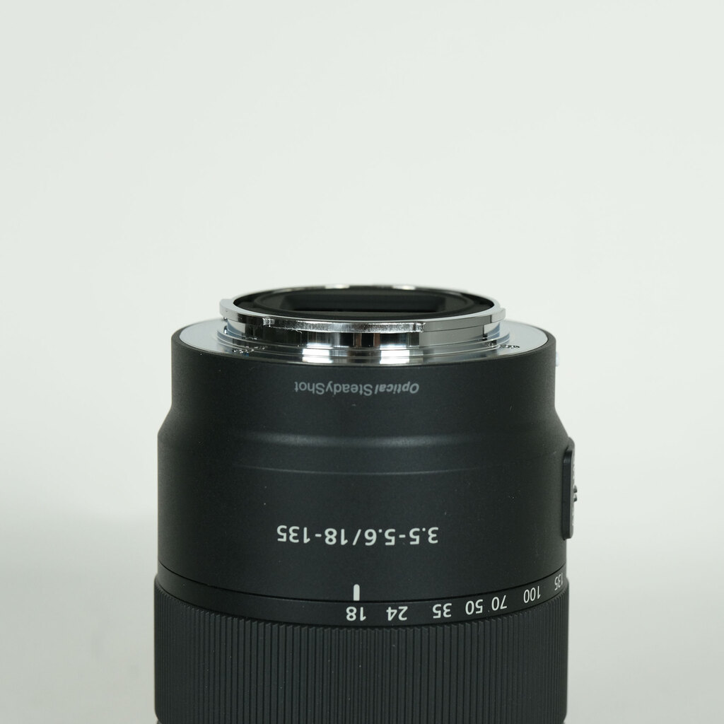 SONY E 18-135mm F3.5-5.6 OSS SEL18135 SONY E 18-135mm F3.5-5.6 OSS SEL18135