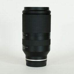 TAMRON 70-180mm F/2.8 Di III VXD (Model A056) [ ソニーE用 ]