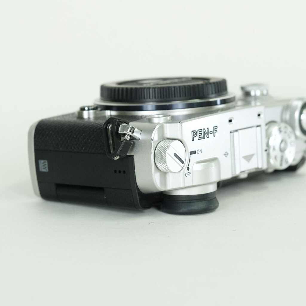 OLYMPUS PEN-F OLYMPUS PEN-F