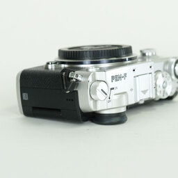 OLYMPUS PEN-F OLYMPUS PEN-F