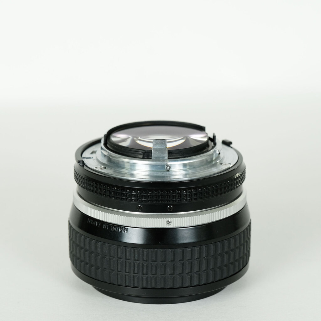 Nikon AI Nikkor 50mm f/1.2S Nikon AI Nikkor 50mm f/1.2S