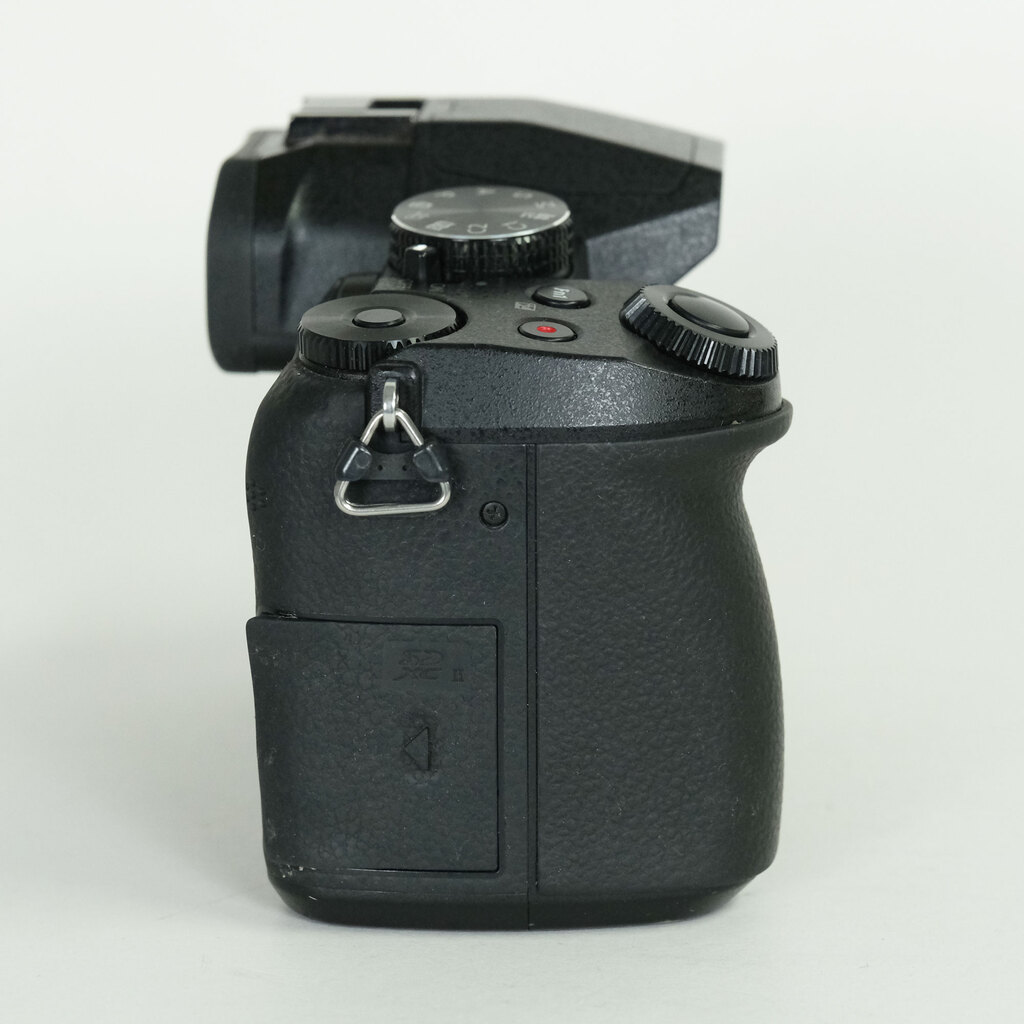 Panasonic LUMIX DMC-G8 Panasonic LUMIX DMC-G8