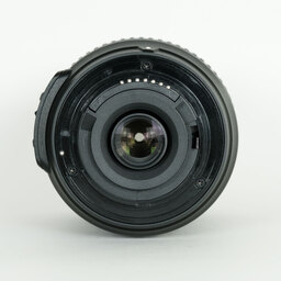 Nikon AF-S DX VR Zoom-Nikkor 55-200mm F4-5.6G IF-ED Nikon AF-S DX VR Zoom-Nikkor 55-200mm F4-5.6G IF-ED