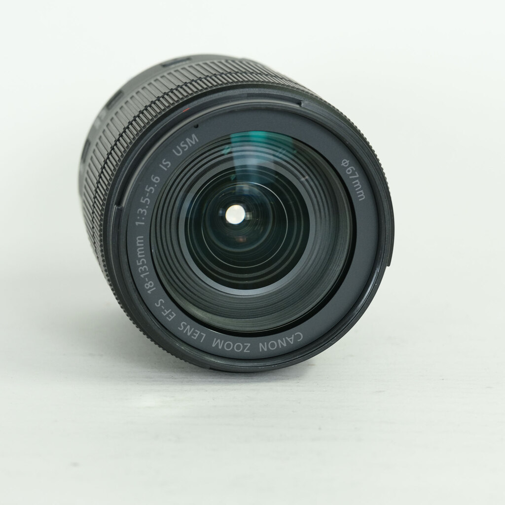 Canon EF-S18-135mm F3.5-5.6 IS USM