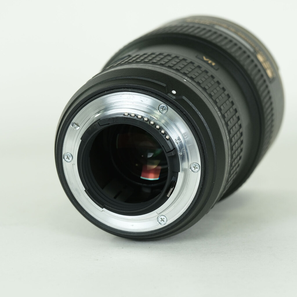 Nikon AF-S NIKKOR 16-35mm F4 G ED VR