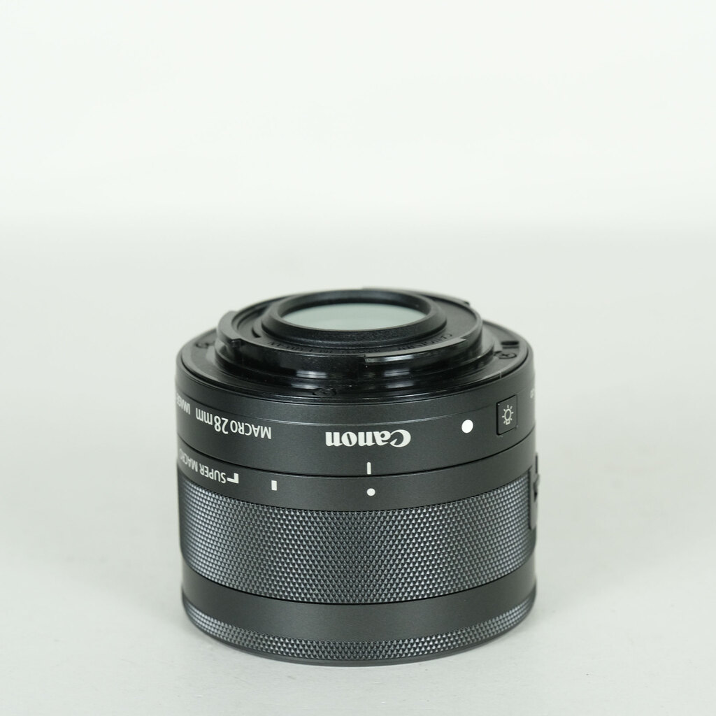 Canon EF-M28mm F3.5 マクロ IS STMの出品 | ONE SCENE（ワンシーン）