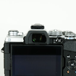 OLYMPUS OM-D E-M5 Mark III