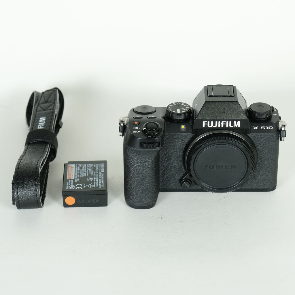 FUJIFILM X-S10の出品 | ONE SCENE（ワンシーン）