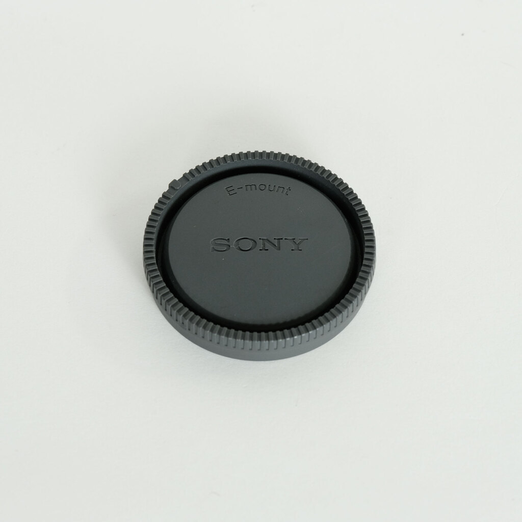 SONY E18-200mm F3.5-6.3 OSS SEL18200