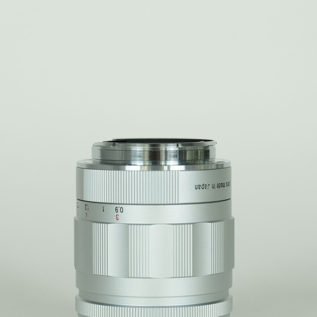Voigtlander APO-SKOPAR 90mm F2.8 VM シルバーの出品 | ONE SCENE