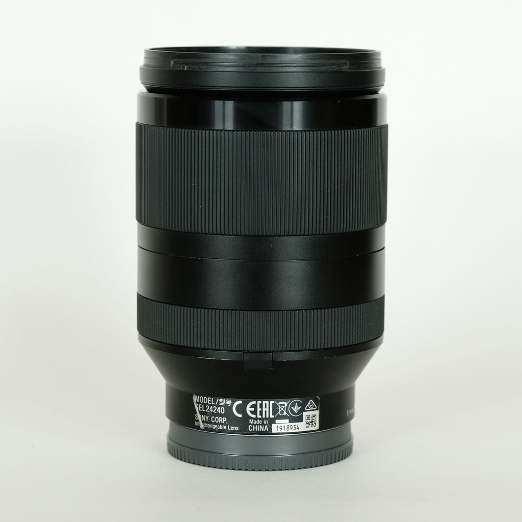 SONY FE 24-240mm F3.5-6.3 OSS SEL24240