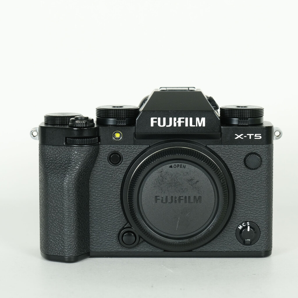FUJIFILM X-T5 ボディ 日英2言語設定モデル 中古価格比較 - 価格.com