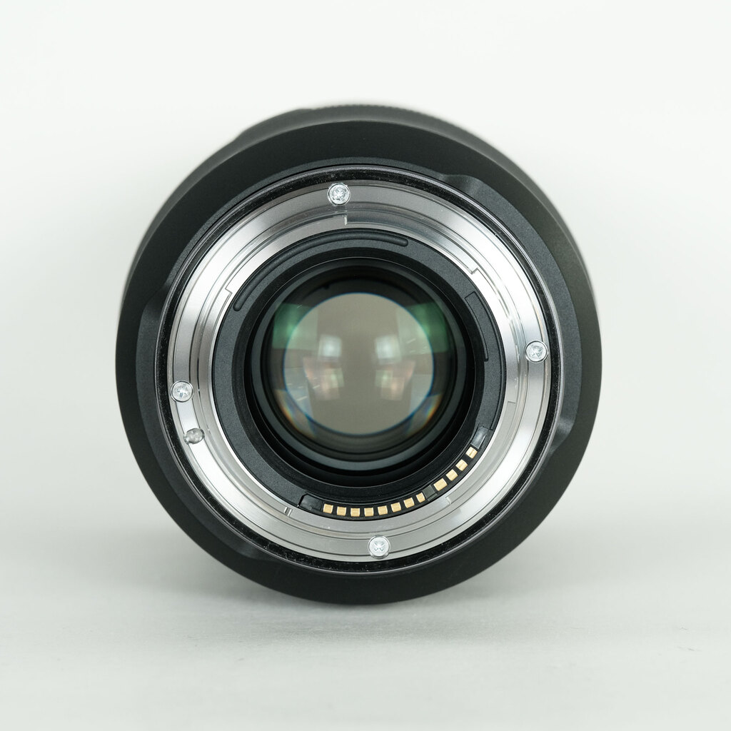 Canon RF135mm F1.8 L IS USM