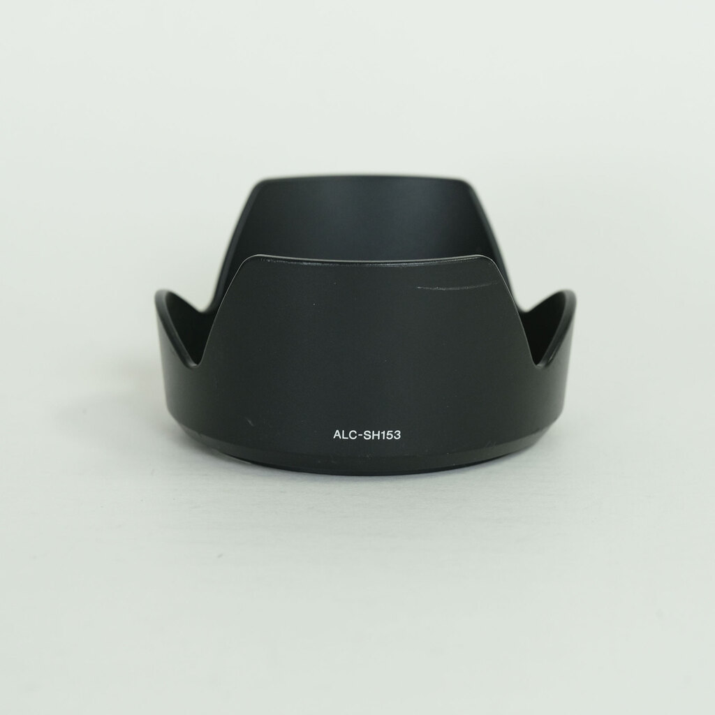 SONY E 18-135mm F3.5-5.6 OSS SEL18135