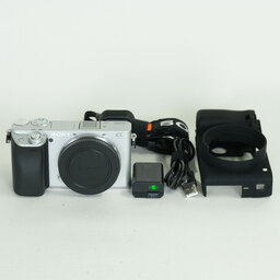 SONY α6400(ILCE-6400) SONY α6400(ILCE-6400)