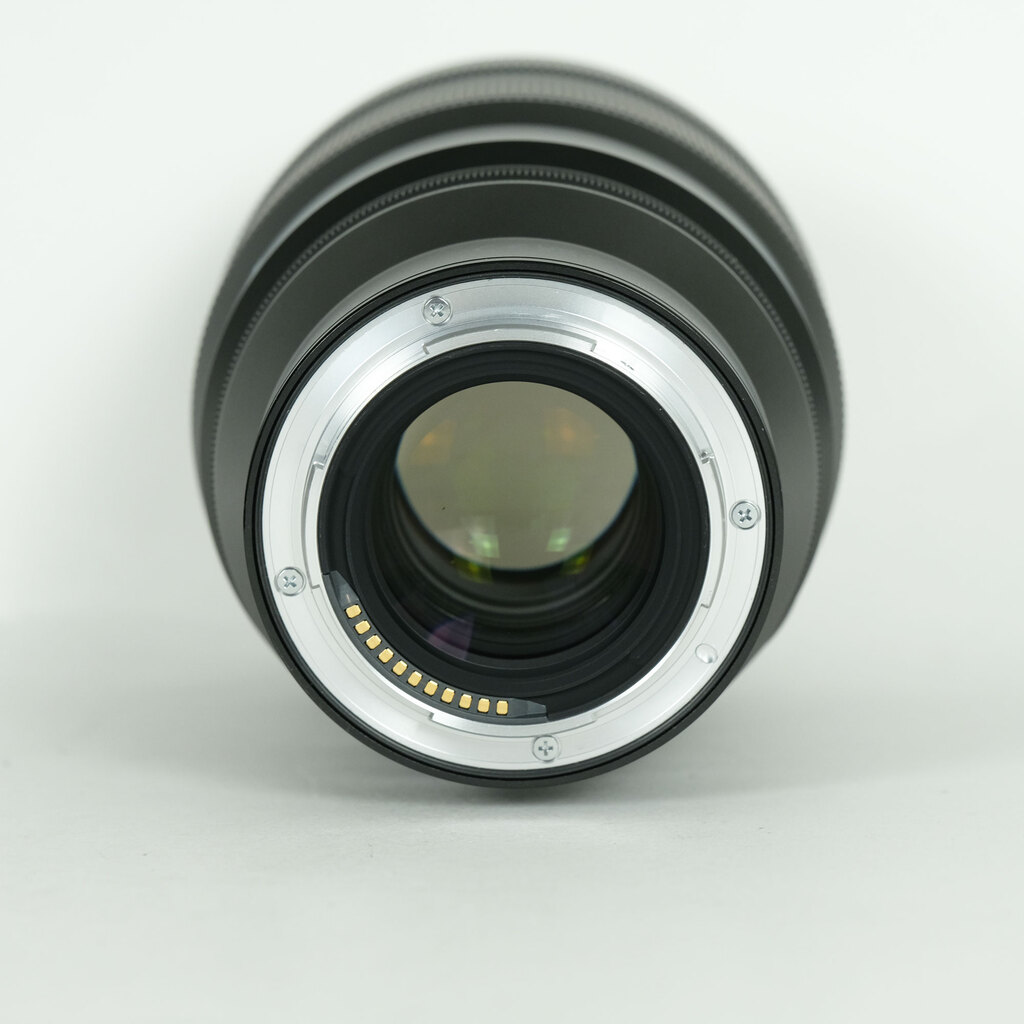 Nikon NIKKOR Z 135mm f/1.8 S Plena