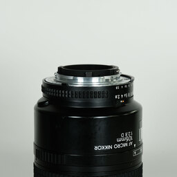 Nikon AF 105mm F2.8D マイクロ