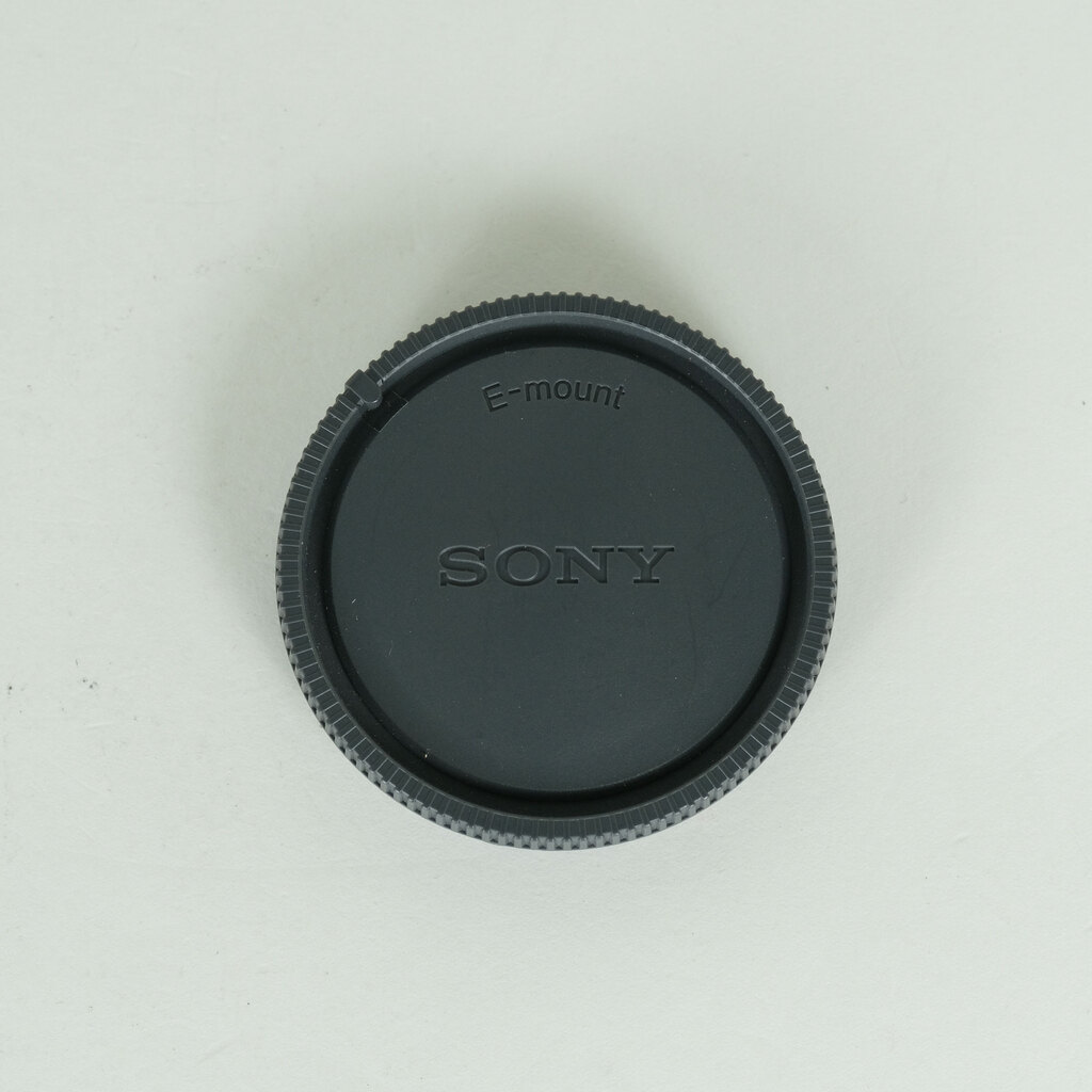 SONY E 20mm F2.8 SEL20F28
