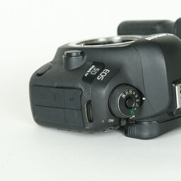Canon EOS 5D Mark IV