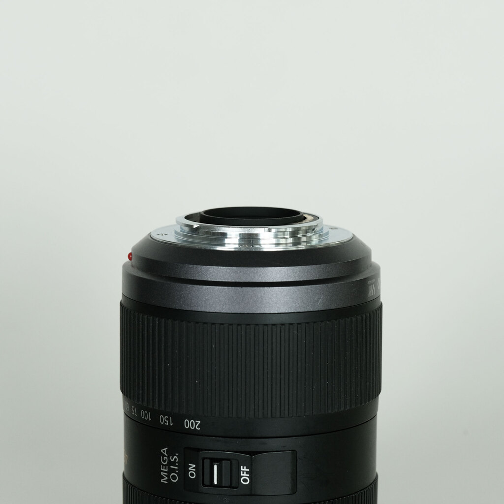 Panasonic LUMIX G VARIO 45-200mm F4.0-F5.6 MEGA O.I.S. H-FS045200