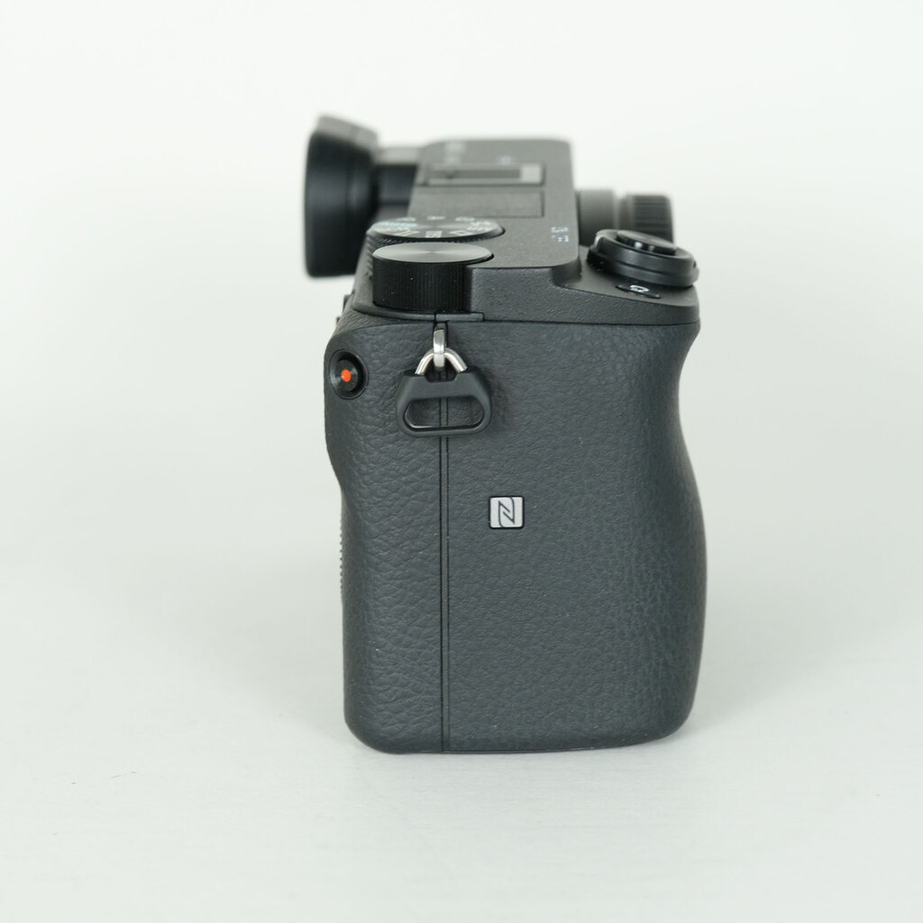 SONY ��6400�iILCE-6400�j [�{�f�B �u���b�N]