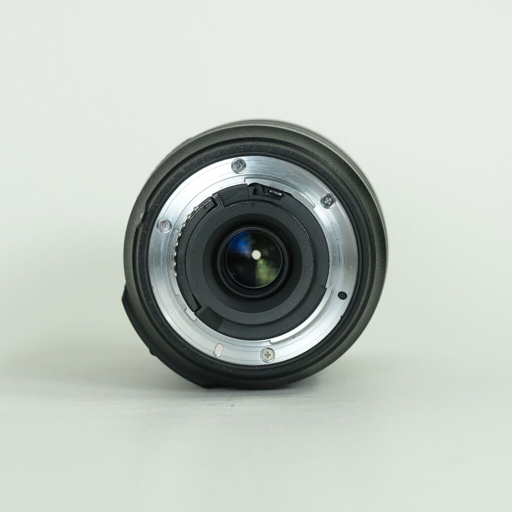 Nikon AF-S DX NIKKOR 55-300mm F4.5-5.6G ED VR Nikon AF-S DX NIKKOR 55-300mm F4.5-5.6G ED VR