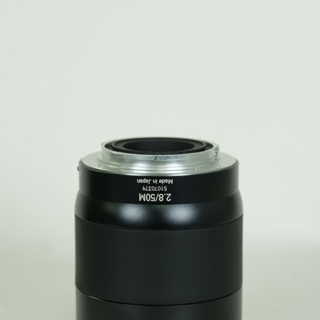 Carl Zeiss Touit 50mm F2.8 マクロ（ソニーE用）