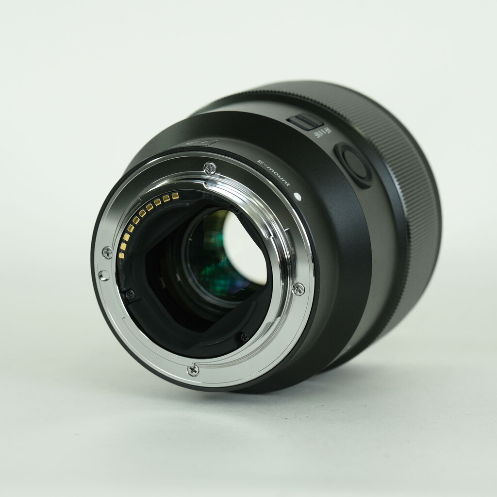 SONY FE 85mm F1.8 SEL85F18