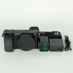 SONY α6000(ILCE-6000) SONY α6000(ILCE-6000)