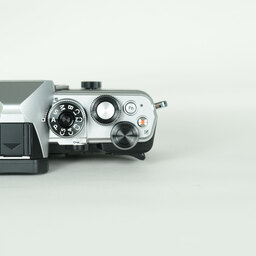 OM SYSTEM OM-3