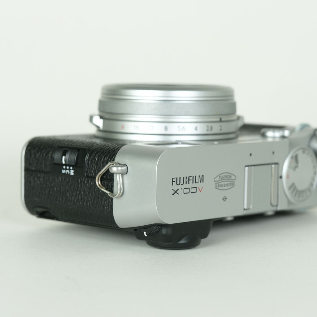 値下げ　Fujifilm X100V シルバー Fujifilm X100V Digital Camera - Silver, High Photo Quality