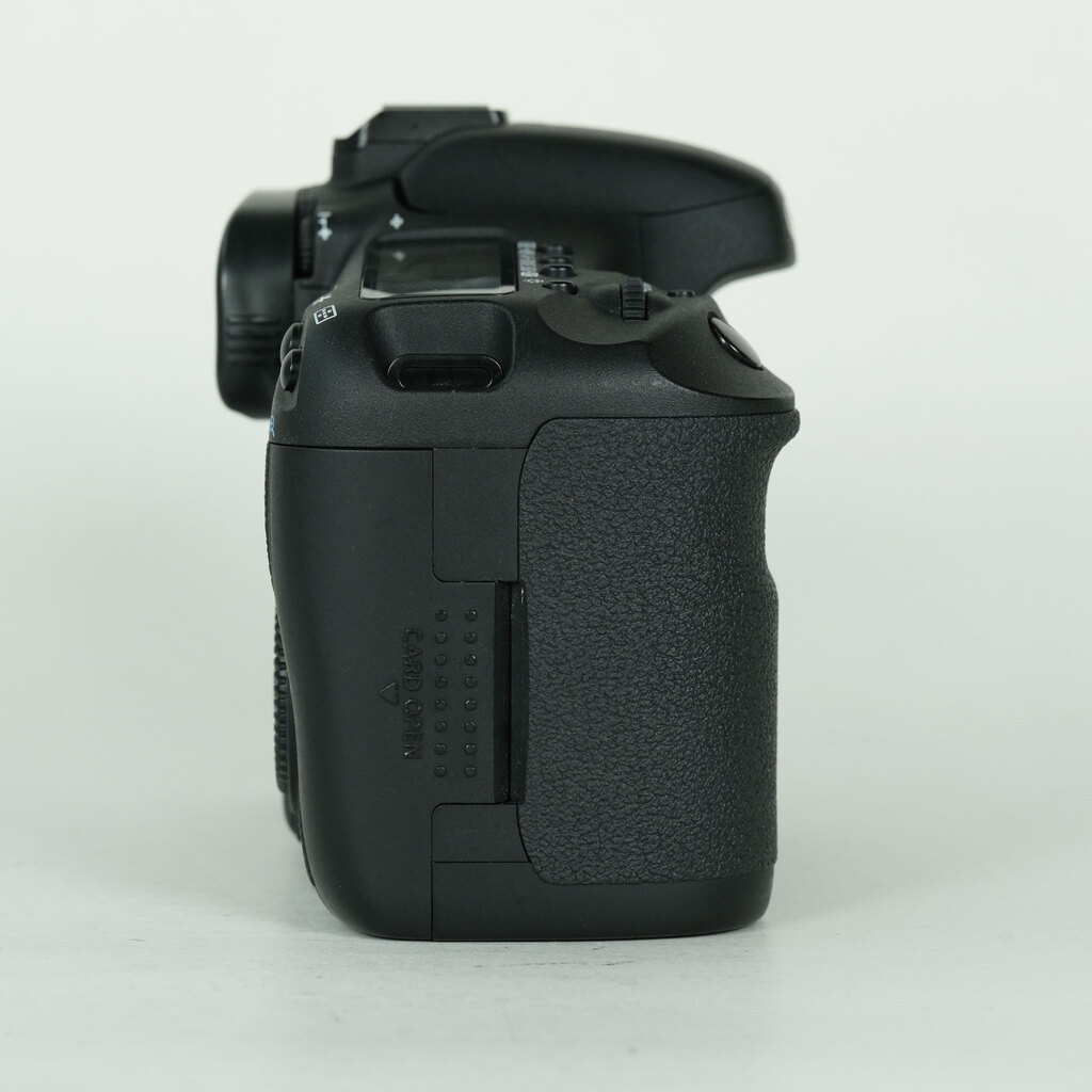 Canon EOS 7D ボディの出品 | ONE SCENE（ワンシーン）