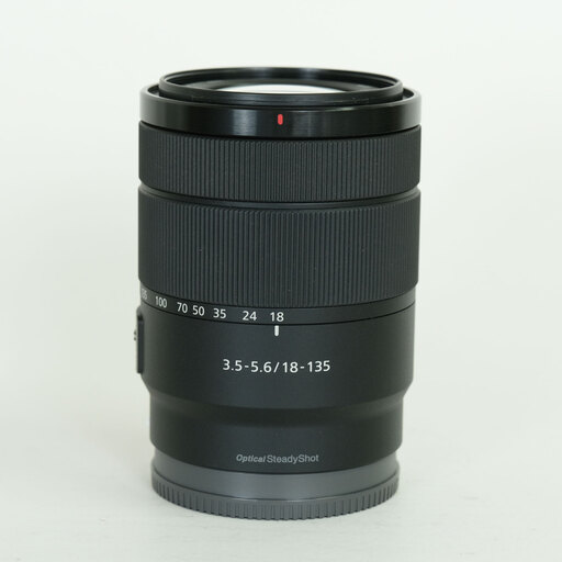 SONY E 18-135mm F3.5-5.6 OSS SEL18135