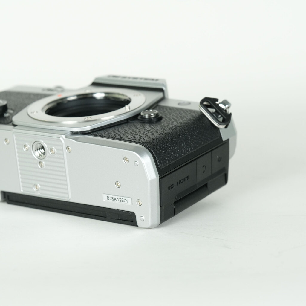 OM SYSTEM OM-3 OM SYSTEM OM-3