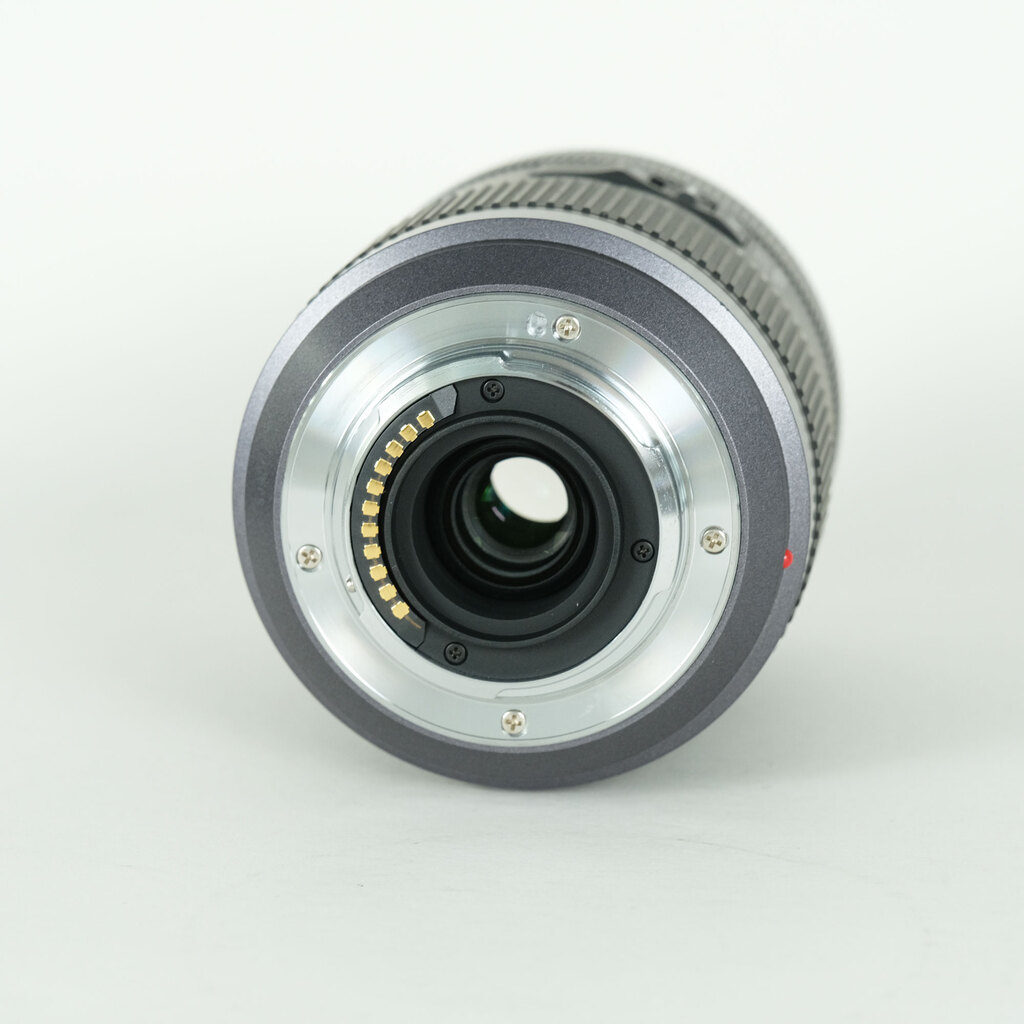Panasonic LUMIX G VARIO 45-200mm F4.0-F5.6 MEGA O.I.S. H-FS045200 Panasonic LUMIX G VARIO 45-200mm F4.0-F5.6 MEGA O.I.S. H-FS045200