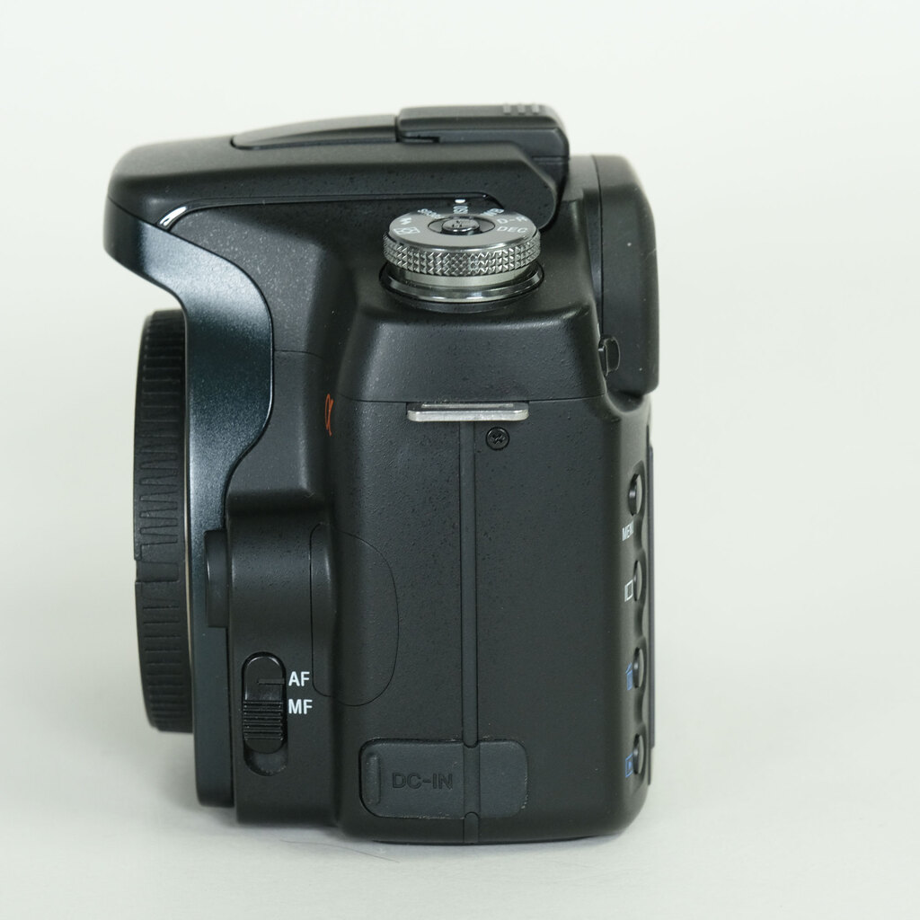 SONY ��100 �u���b�N�{�f�B