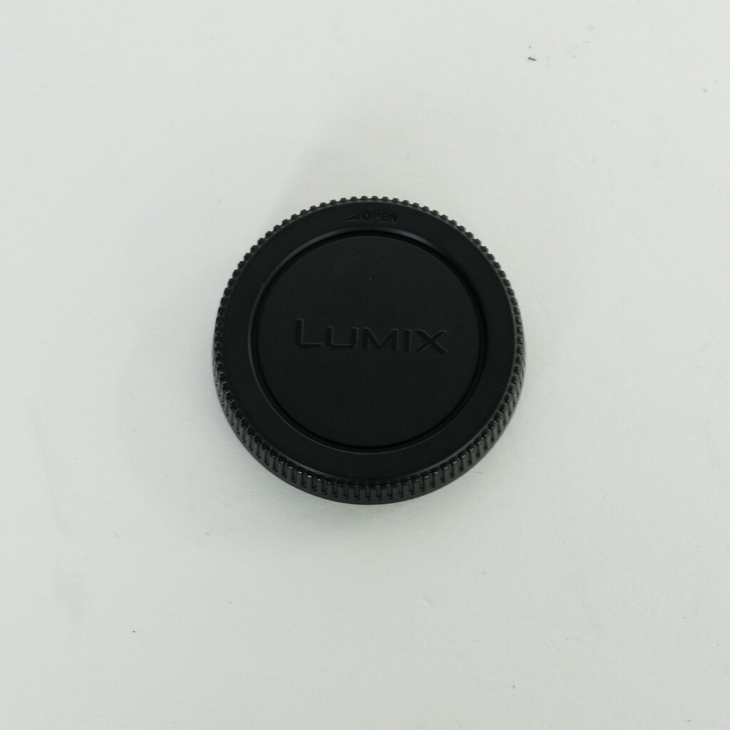 Panasonic LUMIX G VARIO 12-60mm / F3.5-5.6 ASPH. / POWER O.I.S. Panasonic LUMIX G VARIO 12-60mm / F3.5-5.6 ASPH. / POWER O.I.S.