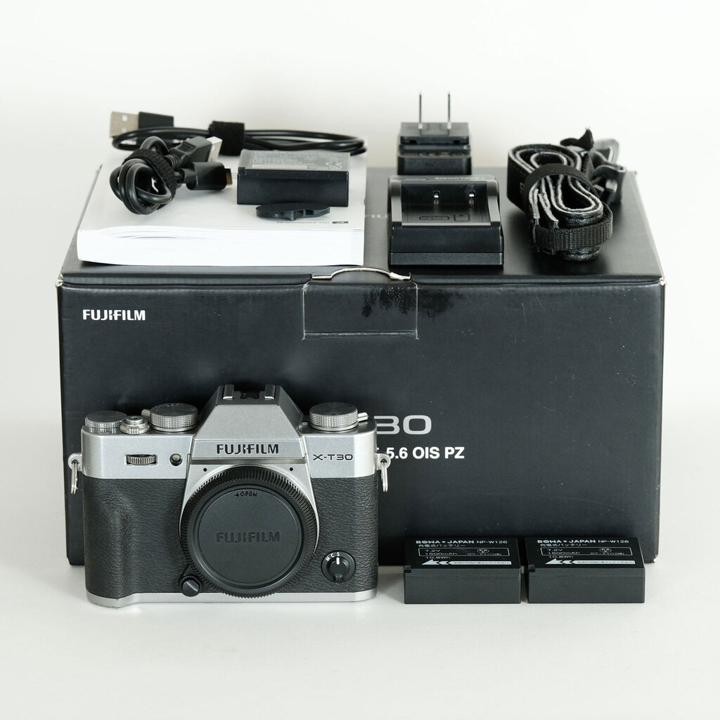 FUJIFILM X-T30