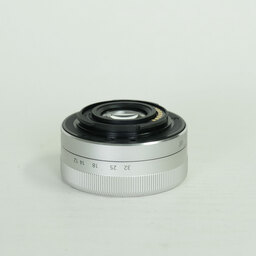 Panasonic LUMIX G VARIO 12-32mm / F3.5-5.6 ASPH. / MEGA O.I.S.
