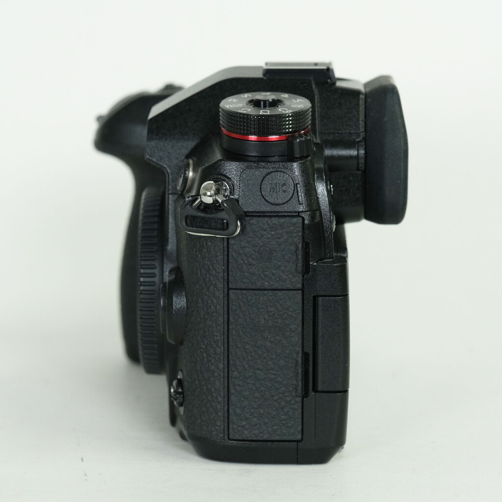 Panasonic LUMIX DC-G9 PRO